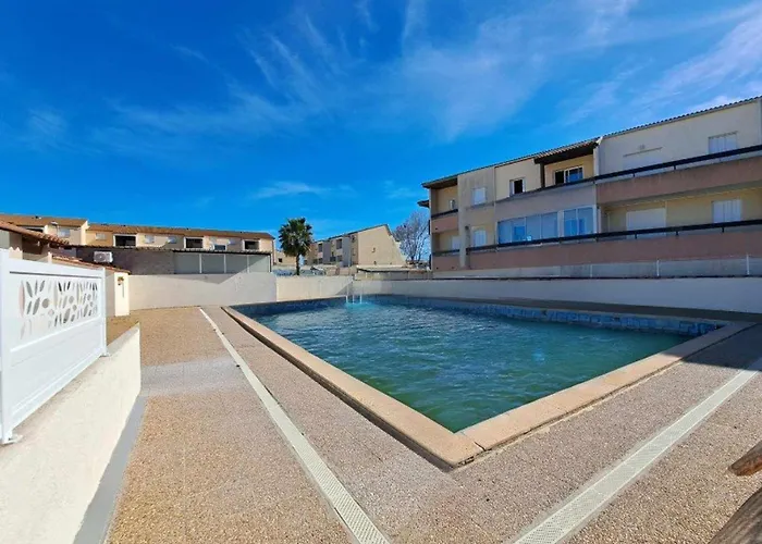 2 Pieces Avec Piscine, Balcon, Parking Prive - - Fr-1-326-407 *
